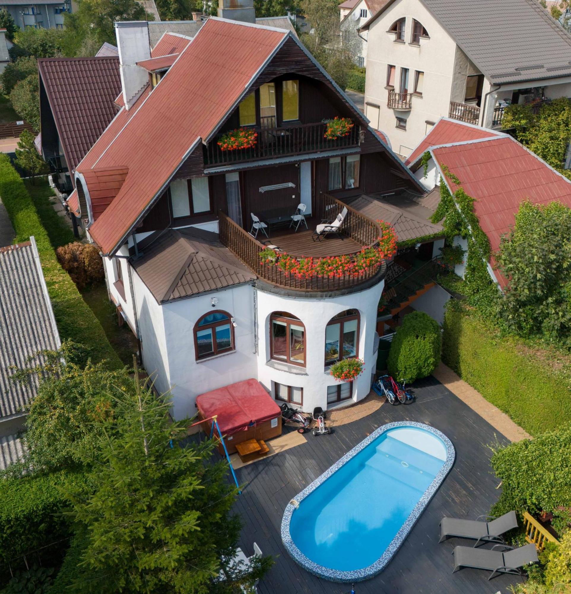 Po Kastonu & Spa Паланга Екстер'єр фото